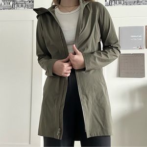 Lululemon Raincoat